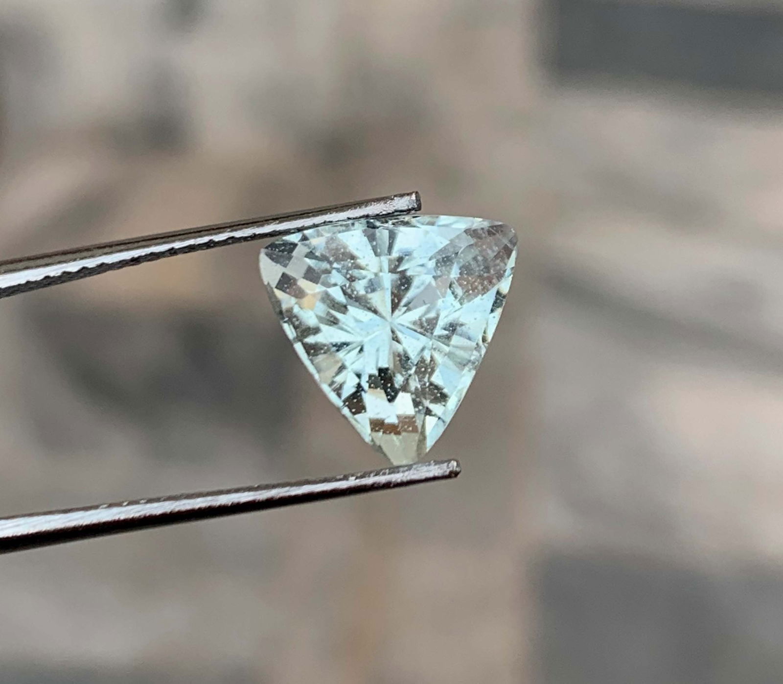 Trillion Cut Natural Aquamarine Gemstone, Loose Gemstone Light Blue - 4.45 Carats 10.5*11*8 mm (1 of 4)