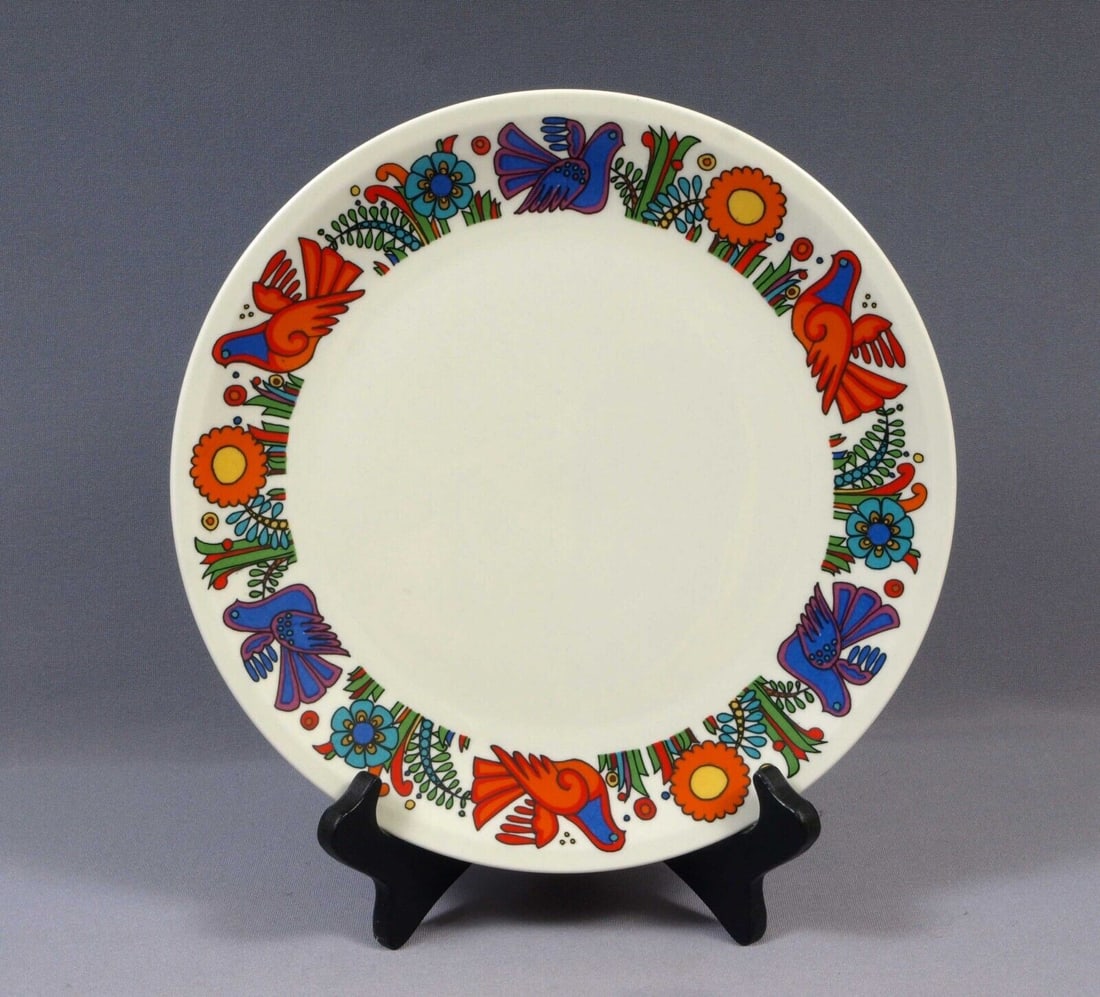 Villeroy & Boch Acapulco Dinner Plate LUXEMBOURG Vintage Mexican: This is a beautiful Dinner Plate. It was made by Villeroy & Boch in Luxembourg, in lovely Acapulco pattern. The plate is properly marked with Villeroy & Boch backmark. The pattern features blue, red a