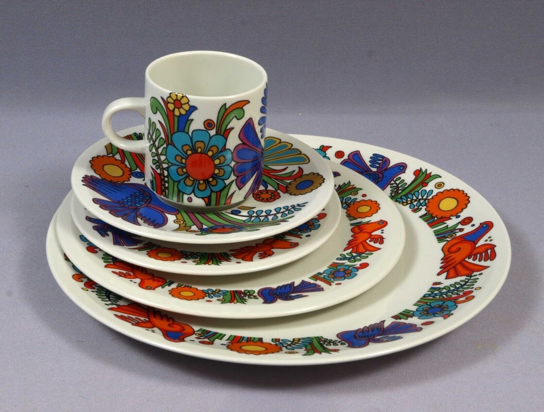 Villeroy & Boch Acapulco Place Setting Dinner Plate Coffee Cup LUXEMBOURG Vtg: This is a beautiful Place Setting with Coffee/Tea Cup. It was made by Villeroy & Boch in Luxembourg, in lovely Acapulco pattern. The set is properly marked with Villeroy & Boch backmark. The pattern f