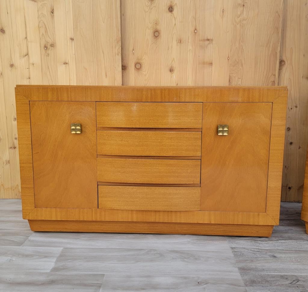 Art Deco Eliel Saarinen Credenzs/Sideboard for Rway: Art Deco Eliel Saarinen Book-Matched Blonde Mahogany Sideboard/Credenza for Rway Gorgeous Art Deco Book-Matched Blonde Mahogany Sideboard/Credenza . The buffet has 2 exterior cabinet doors with beauti