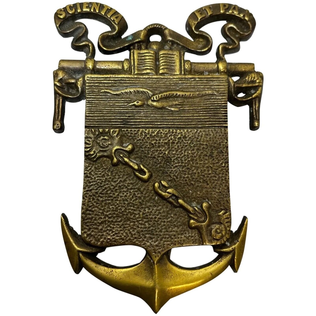 Antique Nautical Marine Anchor Chain Seagull Wall Plaque Scientia Et Pax: Ahoy, mateys! Add a nautical touch to your home with this 1 antiquated Anchor Chain Seagull Wall Plaque. Crafted of sturdy brass, this maritime masterpiece is worthy of any ship's wheelhouse. Whether
