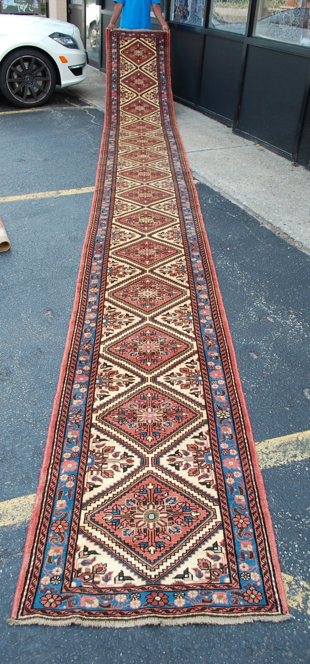 PERSIAN-LILIHAN MALAYEER RUG 2.6X22.4 (1 of 8)