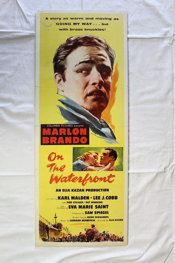 On The Waterfront - Brando (1954) US Insert Movie Poster: An ex-prize fighter turned longshoreman struggles to stand up to his corrupt union bosses. Direc tor: Elia Kazan Writers: Budd Schulberg (screenplay), Budd Schulberg (based upon an original s tory by)