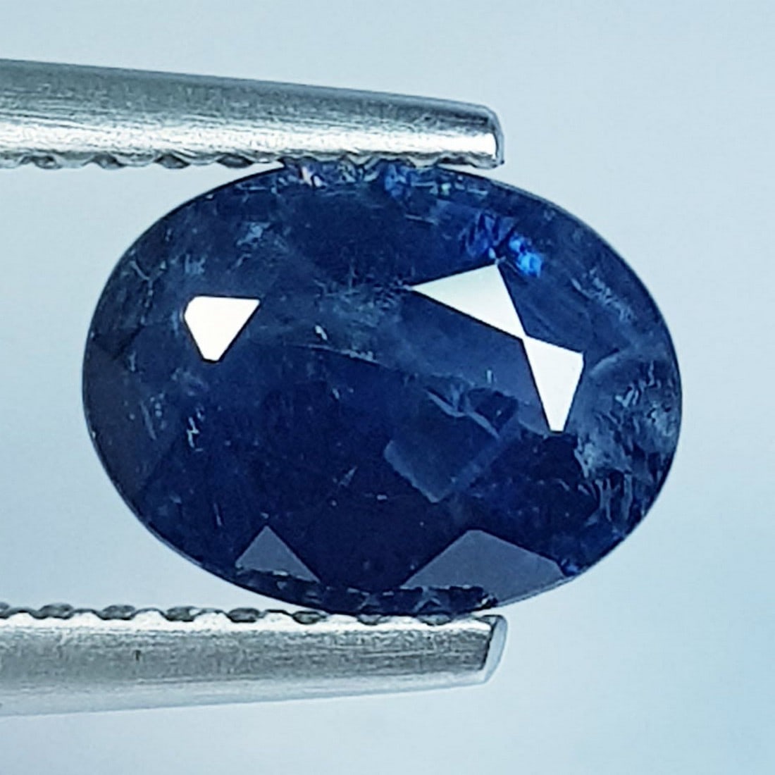 1.82 ctz " Fine Collection" Natural Blue Australian Sapphire: No Reserve! Title: 1.82 ctz " Fine Collection" Natural Blue Australian Sapphire Color/Clarity: Blue / VS Gemstone: Sapphire Carat Weights: 1.8 Size: 8.20 x 6.20 x 4.20 Additional Information: Oval - A