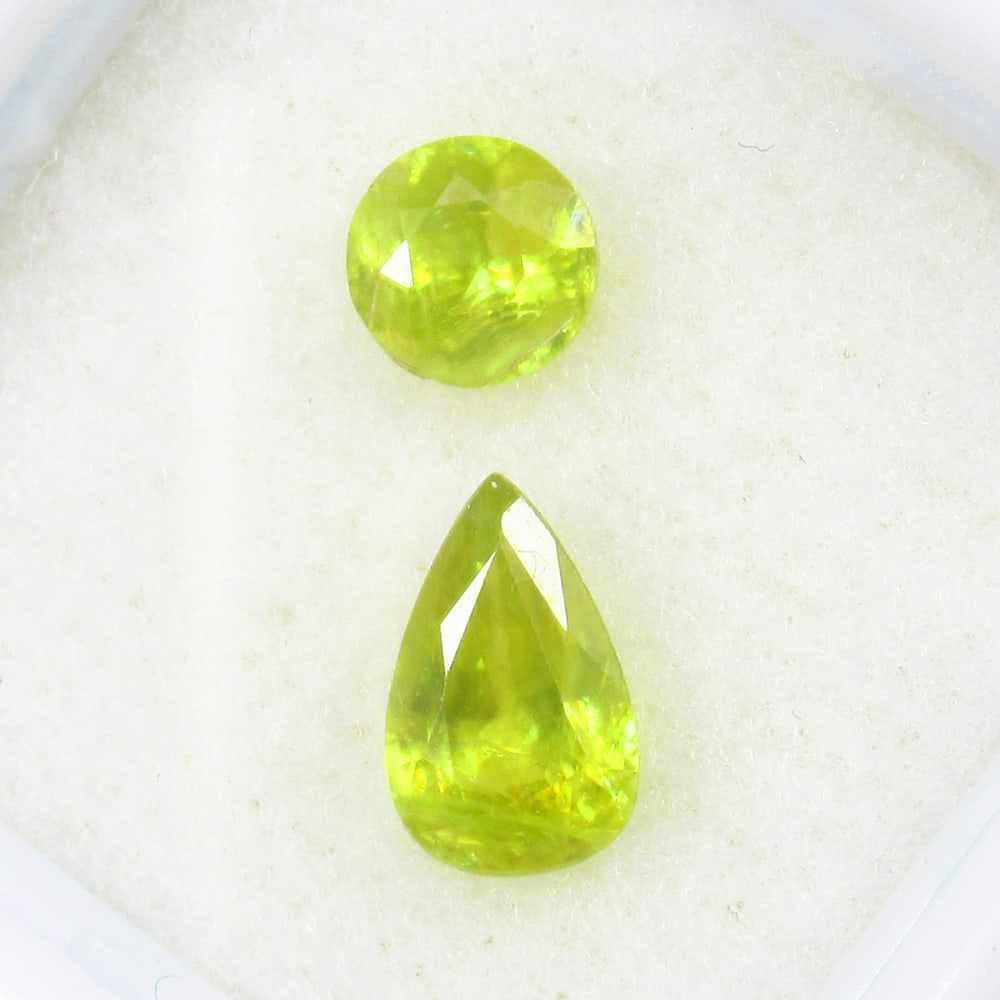 Natural Sphene Pair - 1.61 Ct (1 of 3)