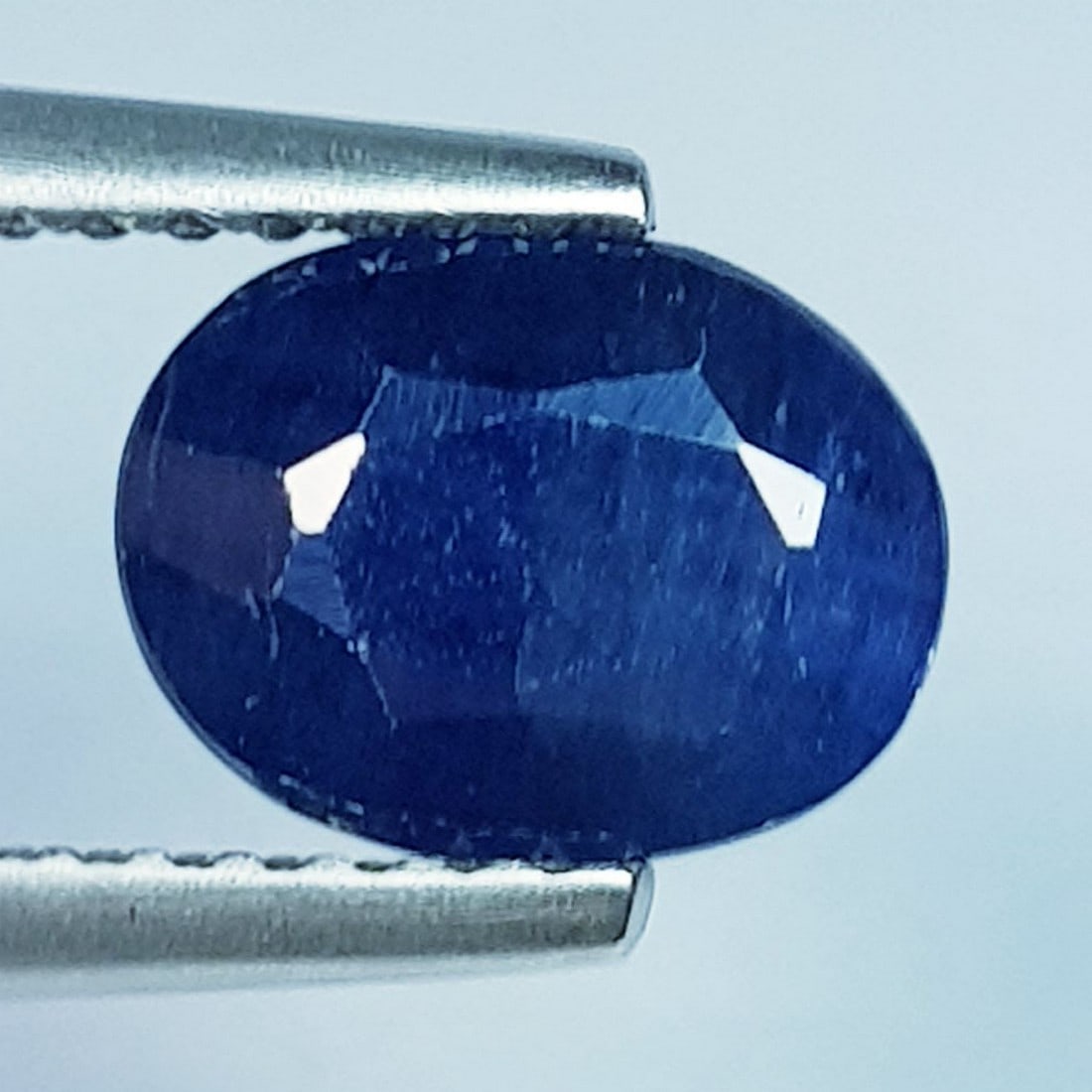 1.87 ctz " Fine Collection" Natural Blue Australian Sapphire: No Reserve! Title: 1.87 ctz " Fine Collection" Natural Blue Australian Sapphire Color/Clarity: Blue / VS Gemstone: Sapphire Carat Weights: 1.87 Size: 8.10 x 6.10 x 4.00 Additional Information: Oval - 