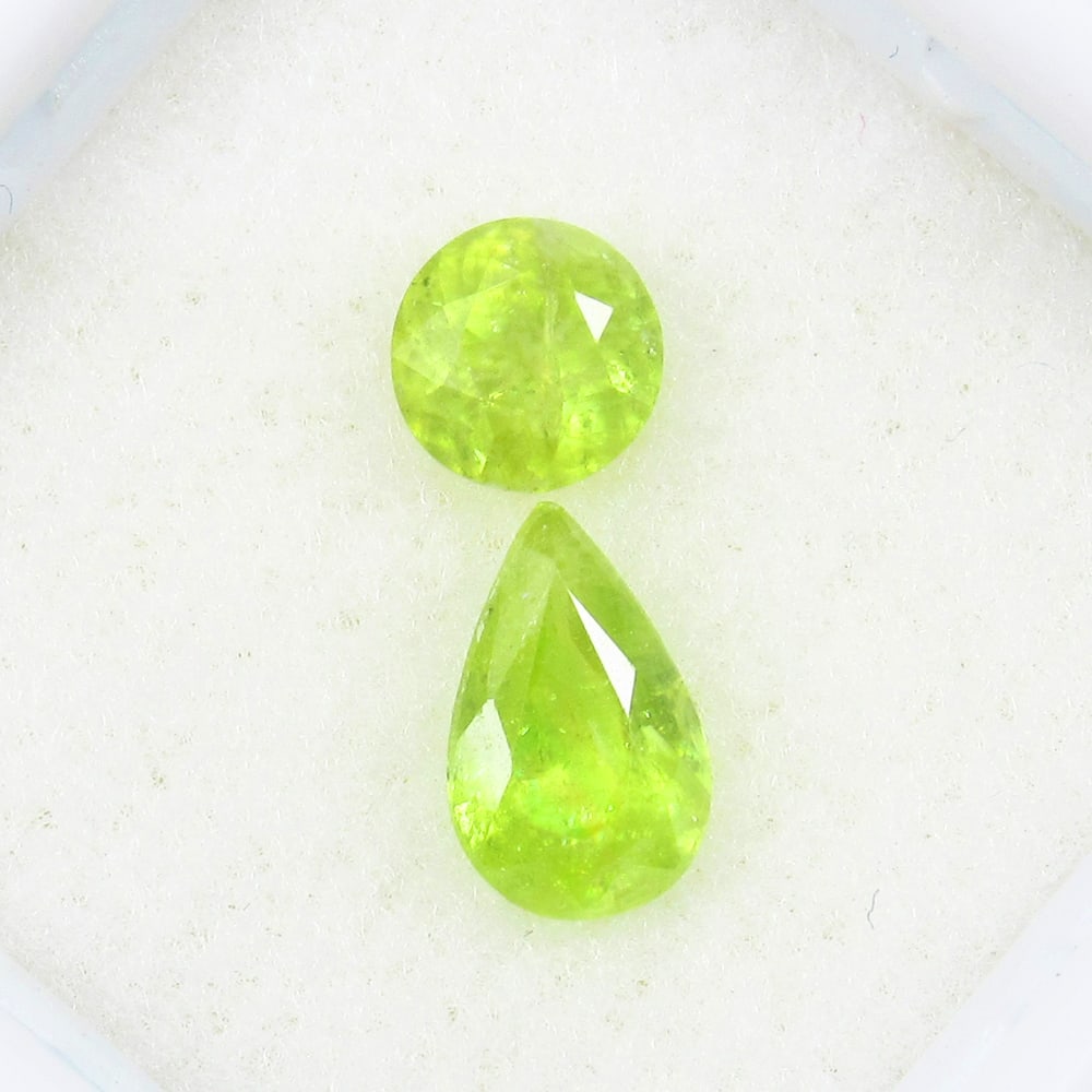 Natural Sphene Pair - 1.43 Ct (1 of 2)