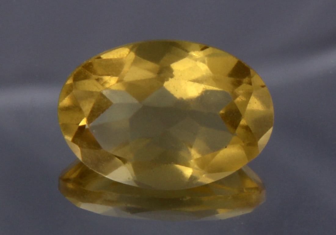 Delightful " Natural Lemon Quartz " 5.32 cts Natural Lemon Quartz: No Reserve! Title: Delightful " Natural Lemon Quartz " 5.32 cts Natural Lemon Quartz Additional Info: Gemstone: Natural Lemon QuartzOrigin: Africa Weight : 5.32 caratsMeasurements: 14x10 mm, Shape / C