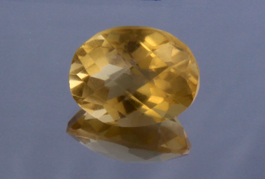 Stunning " Natural Lemon Quartz " 7.43 cts Natural Lemon Quartz: No Reserve! Title: Stunning " Natural Lemon Quartz " 7.43 cts Natural Lemon Quartz Additional Info: Gemstone: Natural Lemon QuartzOrigin: Africa Weight : 7.43 caratsMeasurements: 14x11 mm, Shape / Cut