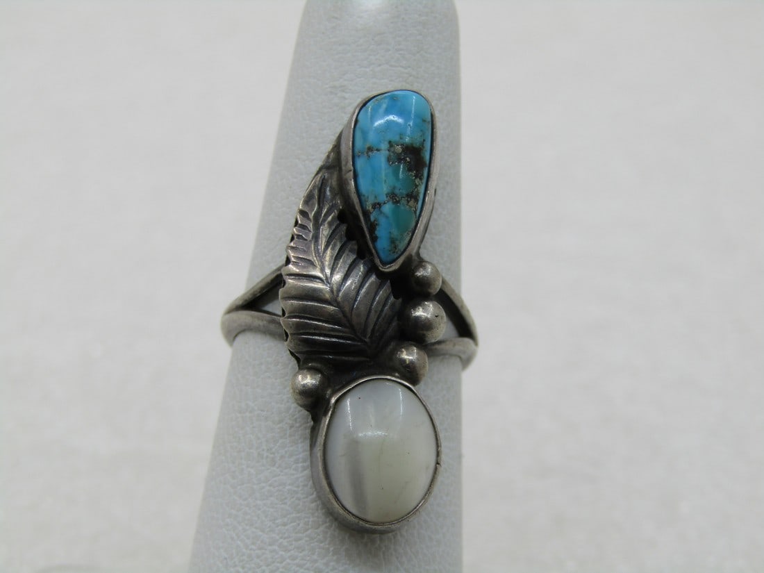 Vintage Sterling Southwestern Turquoise MOP Ring, Sz. 6 (1 of 8)