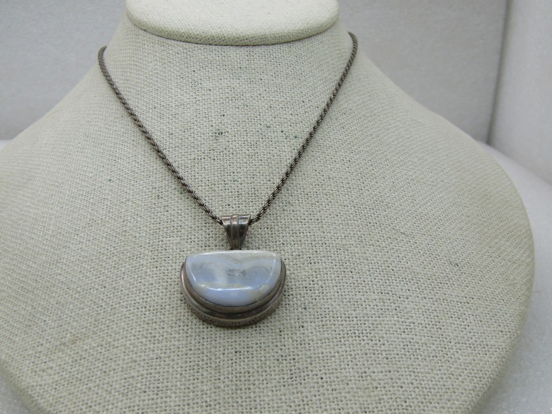 Vintage Southwestern Sterling Banded Agate Necklace, 18" (1 of 7)