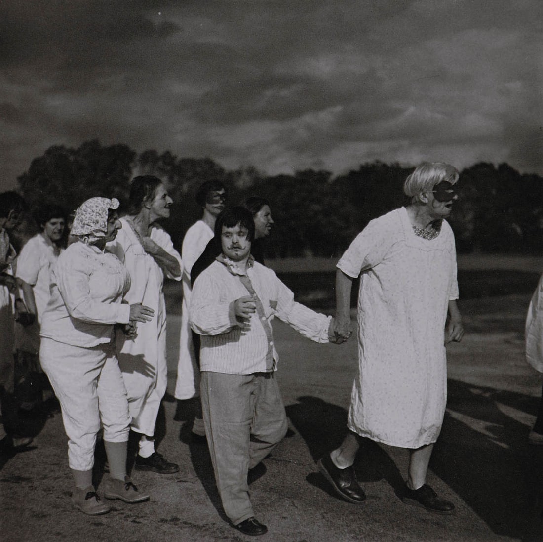 DIANE ARBUS - Untitled 4, 1970-71 (1 of 1)