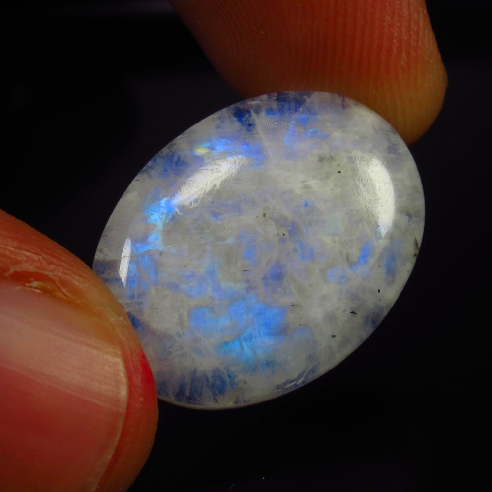 13.41 Ct - Natural Blue Moonstone: No Reserve! Title: 13.41 Ct - Natural Blue Moonstone Description: Gemstone Gemstones:- Carat Weights: Blue Moonstone Size/Dimensions: 13.41 Additional Info:Pieces : 1 No's / Shape : Oval Cabochon / Co