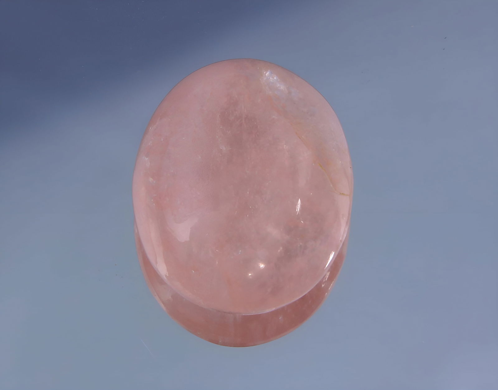 IGI Certified Marvellous " Natural Morganite " 4.45 cts Natural Morganite: No Reserve! Title: IGI Certified Marvellous " Natural Morganite " 4.45 cts Natural Morganite Additional Info: Report Number : 310859507 Gemstone : Natural Morganite Shape and Cut : Oval, Cabochon Weig