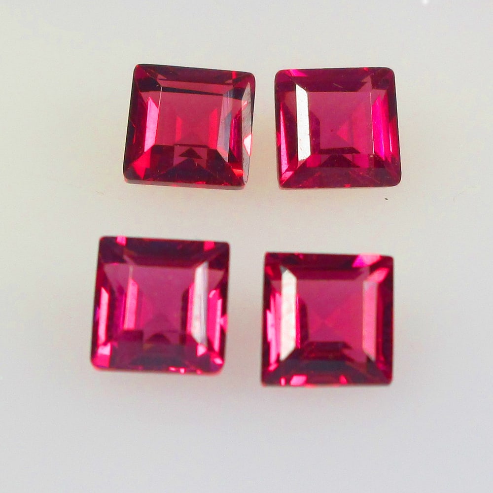 2.02 Ctw Natural Rhodolite Garnet Square Set: No Reserve! Title: 2.02 Ctw Natural Rhodolite Garnet Square Set Stone clarity: VVS Gemstone:Natural Rhodolite Garnet Carat weights: 2.02 Size/Dimensions: 4.1x4.1 - 4.2x4.2 mm / 4 Pc's Description:Purp