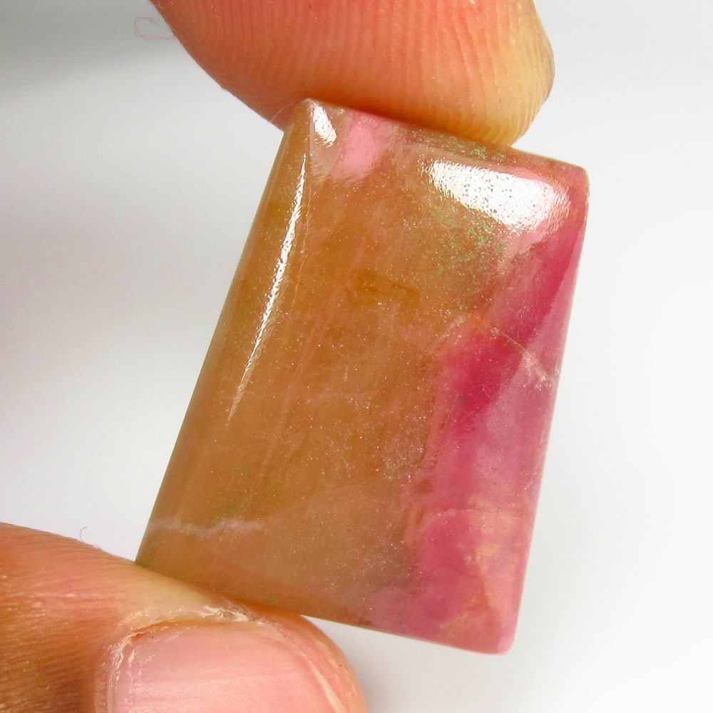 19.21 Ct - Natural Strawberry Jasper: No Reserve! Title: 19.21 Ct - Natural Strawberry Jasper Description: Gemstone Gemstones:- Carat Weights: Jasper Size/Dimensions: 19.21 Additional Info:Pieces : 1 No's / Shape : Fancy Cab / Color : Ros