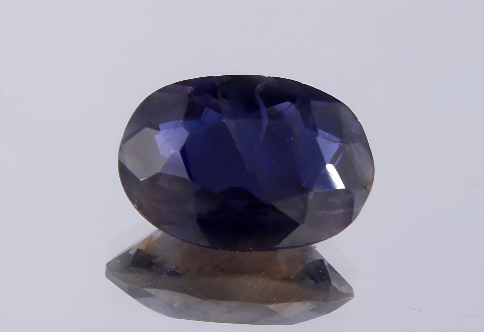 Marvellous " Natural Iolite Violet " 1.52 Cts Natural Iolite: No Reserve! Title: Marvellous " Natural Iolite Violet " 1.52 Cts Natural Iolite Additional Info: Gemstone : Natural Iolite Shape and Cut : Oval Cut Weight : 1.52 Carats Measurements : 9.32x6.56x4.25 m