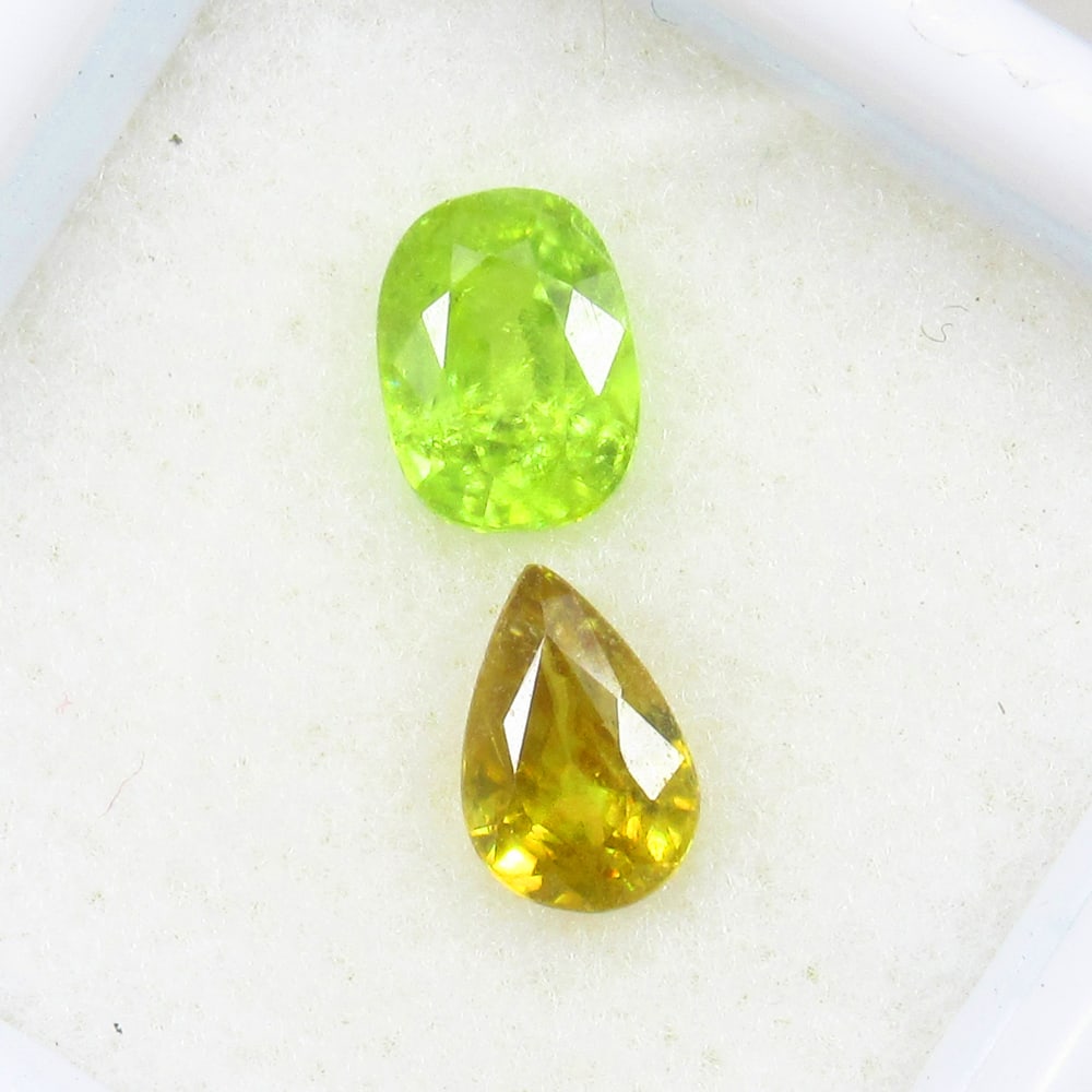Natural Sphene Pair - 1.41 Ct (1 of 2)