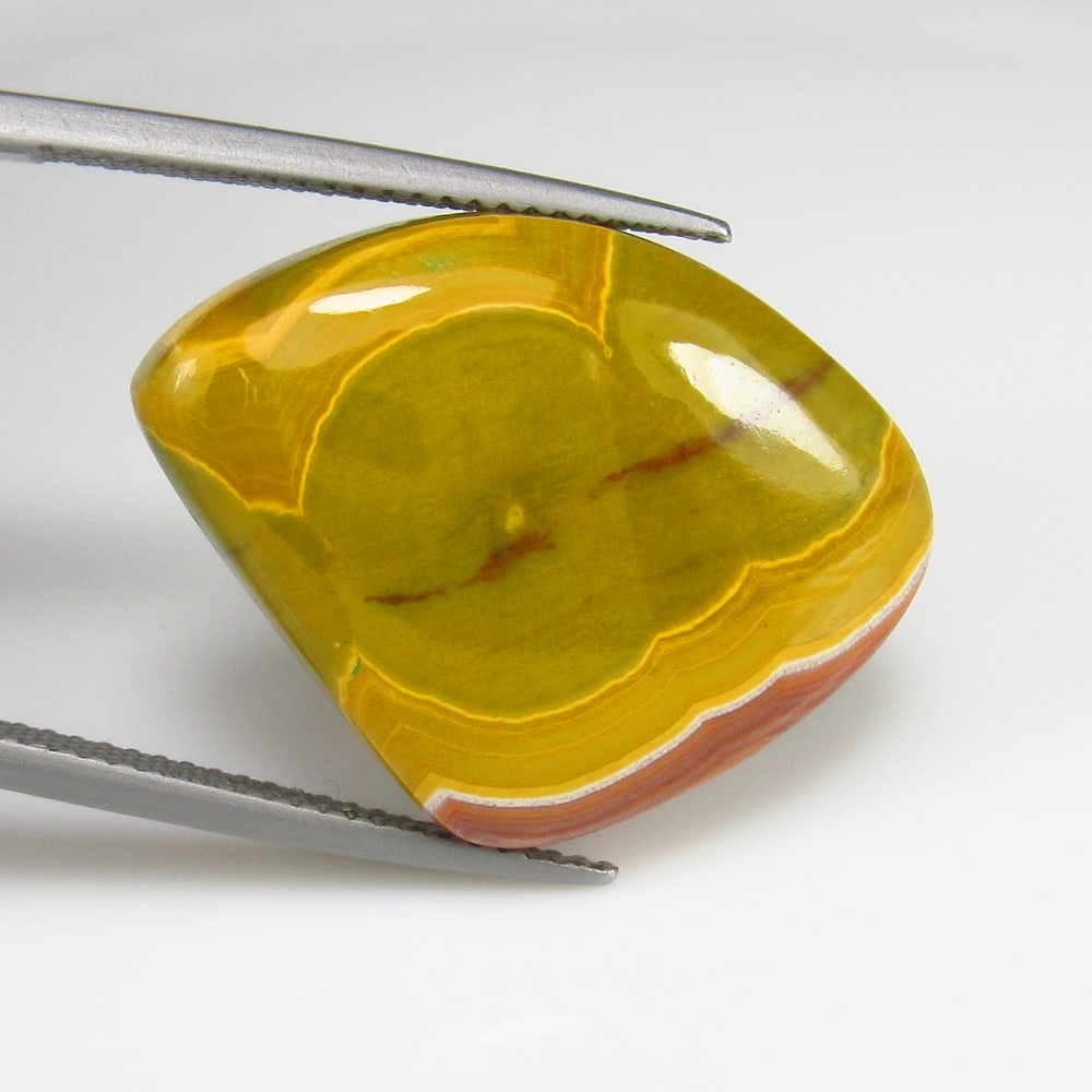 19.98 Ct - Natural Jasper: No Reserve! Title: 19.98 Ct - Natural Jasper Description: Gemstone Gemstones:- Carat Weights: Jasper Size/Dimensions: 19.98 Additional Info:Pieces : 1 No's / Shape : Fancy Cab / Color : Yellow / Clari