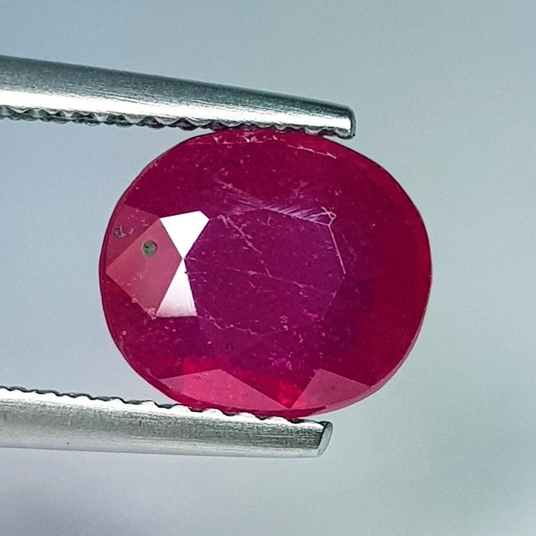 2.88 Ctz Top Quality Pinkish Red Natural Ruby (1 of 4)