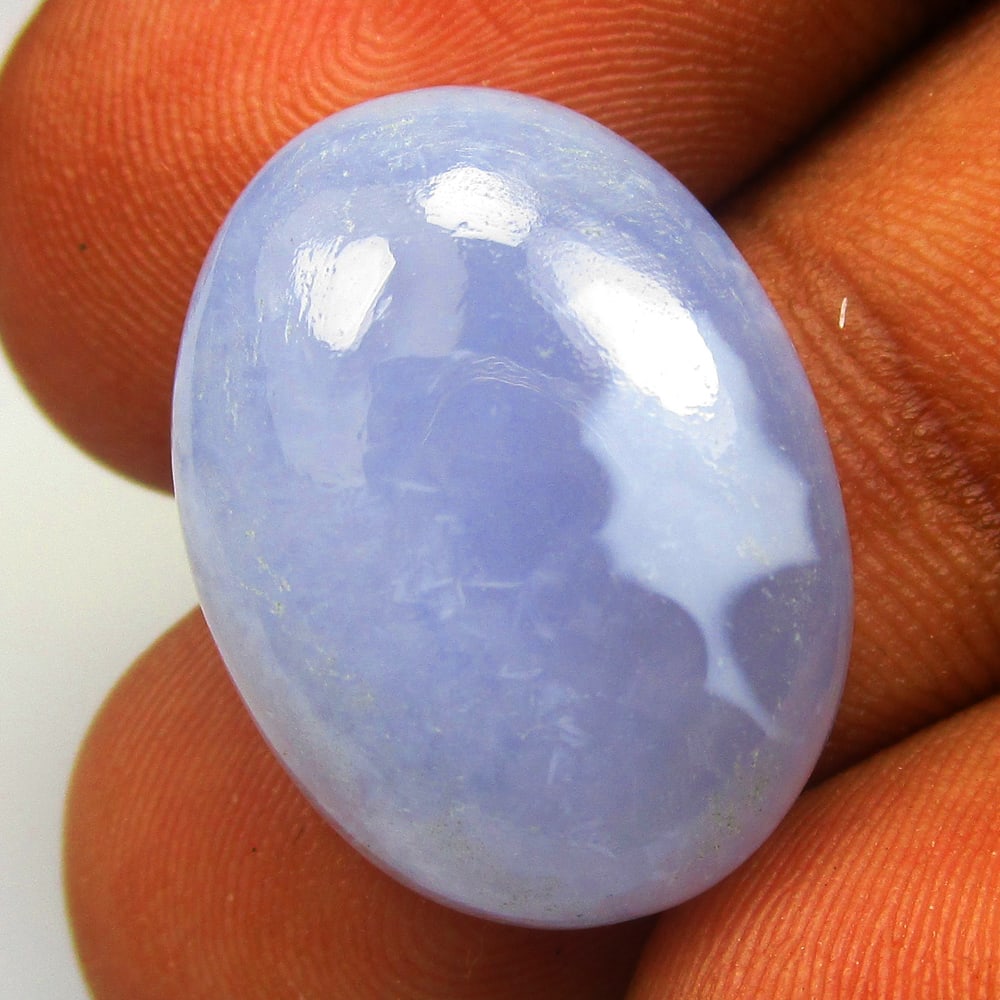 17.03 Ctw Natural Blue Lace Agate Oval Cab: No Reserve! Title: 17.03 Ctw Natural Blue Lace Agate Oval Cab Stone clarity: Opaque Gemstone:Natural Lace Agate Carat weights: 17.03 Size/Dimensions: 20.30 x 15.20 x 6.80 mm Additional info:Excellent 
