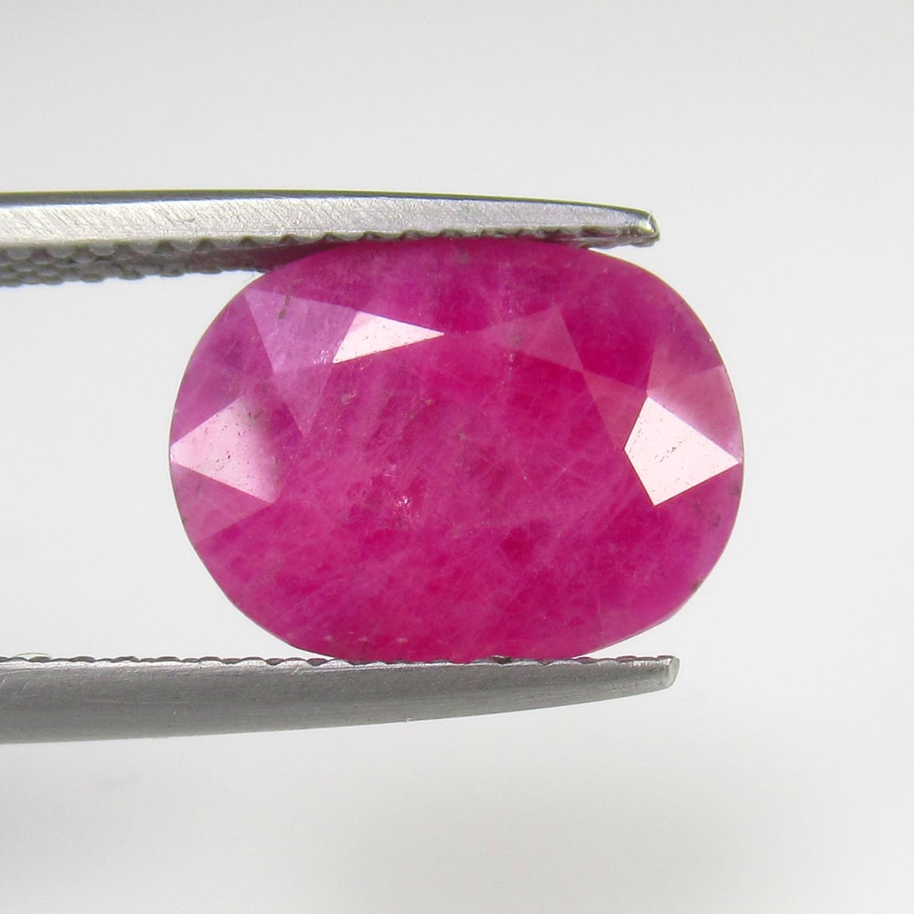 Natural Red Ruby - 5.42 Ct (1 of 2)