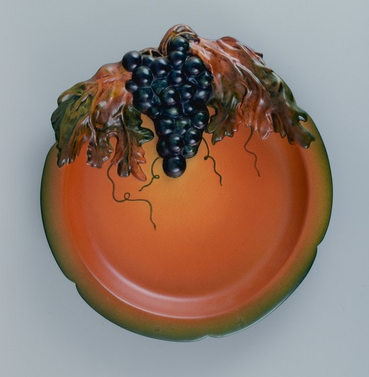 Ipsen's, Denmark. Art nouveau dish in hand-painted ceramics with grape vine and foliage. (1 of 5)