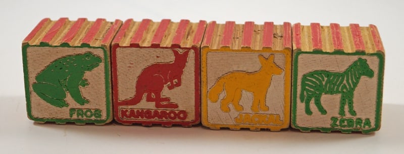 Vintage Children’s Wooden Alphabet Blocks Frog (1 of 4)