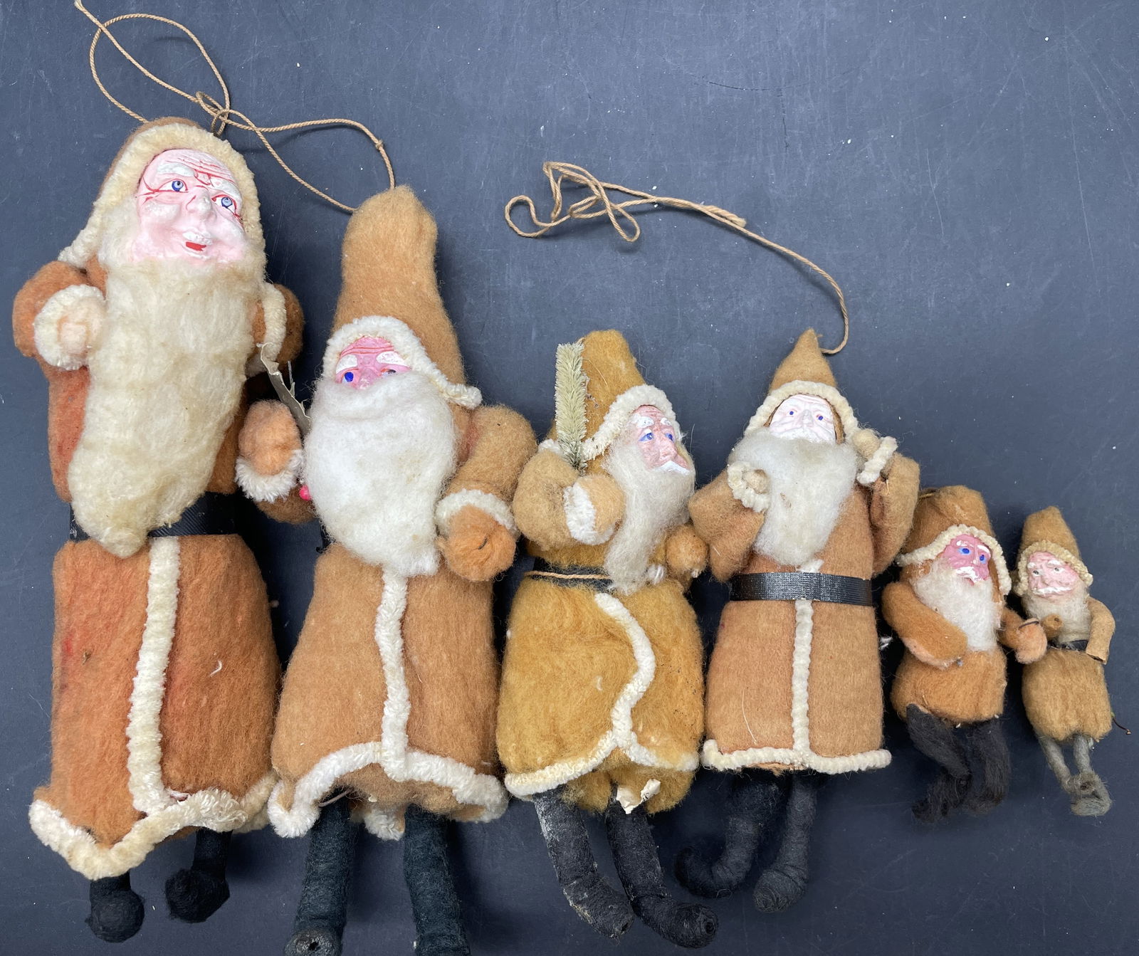 6 Vintage Felt Belsnickle Santas Paper Mache Faces (1 of 8)