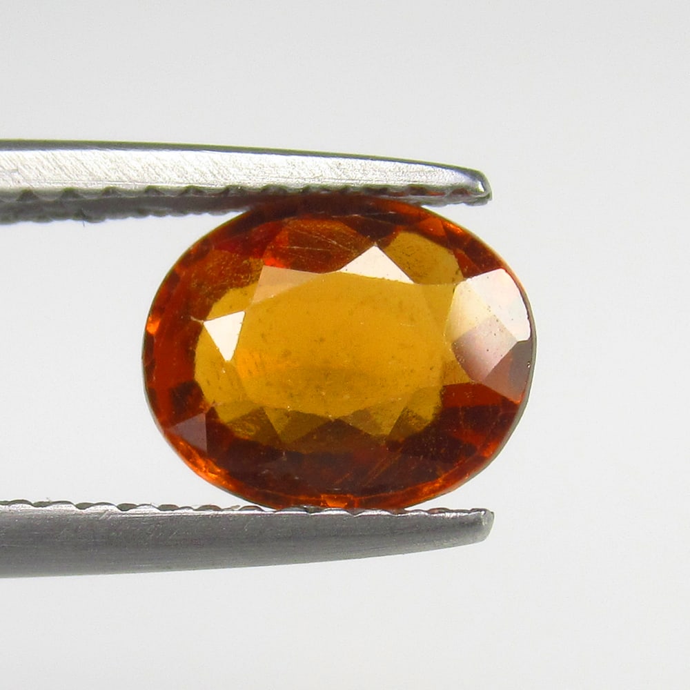 1.67 Cts Natural Hessonite Garnet: No Reserve! Title: 1.67 Cts Natural Hessonite Garnet Description: Gemstone Metal Purity (If Applicable): Gemstones: Garnet Carat Weights: 1.67 Size/Dimensions:6.8 x 8.3 x 3.5 mm Additional Info:Pieces
