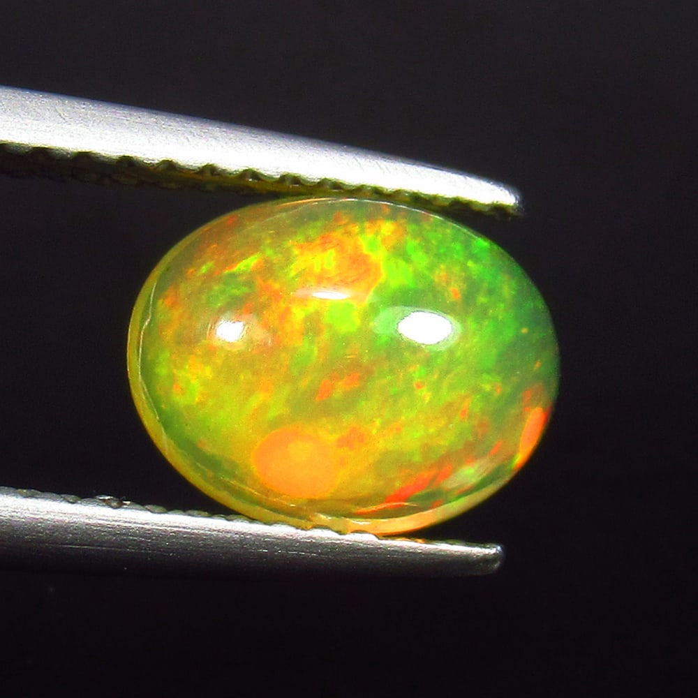 1.26 Ct - Natural Multicolor Opal (1 of 2)