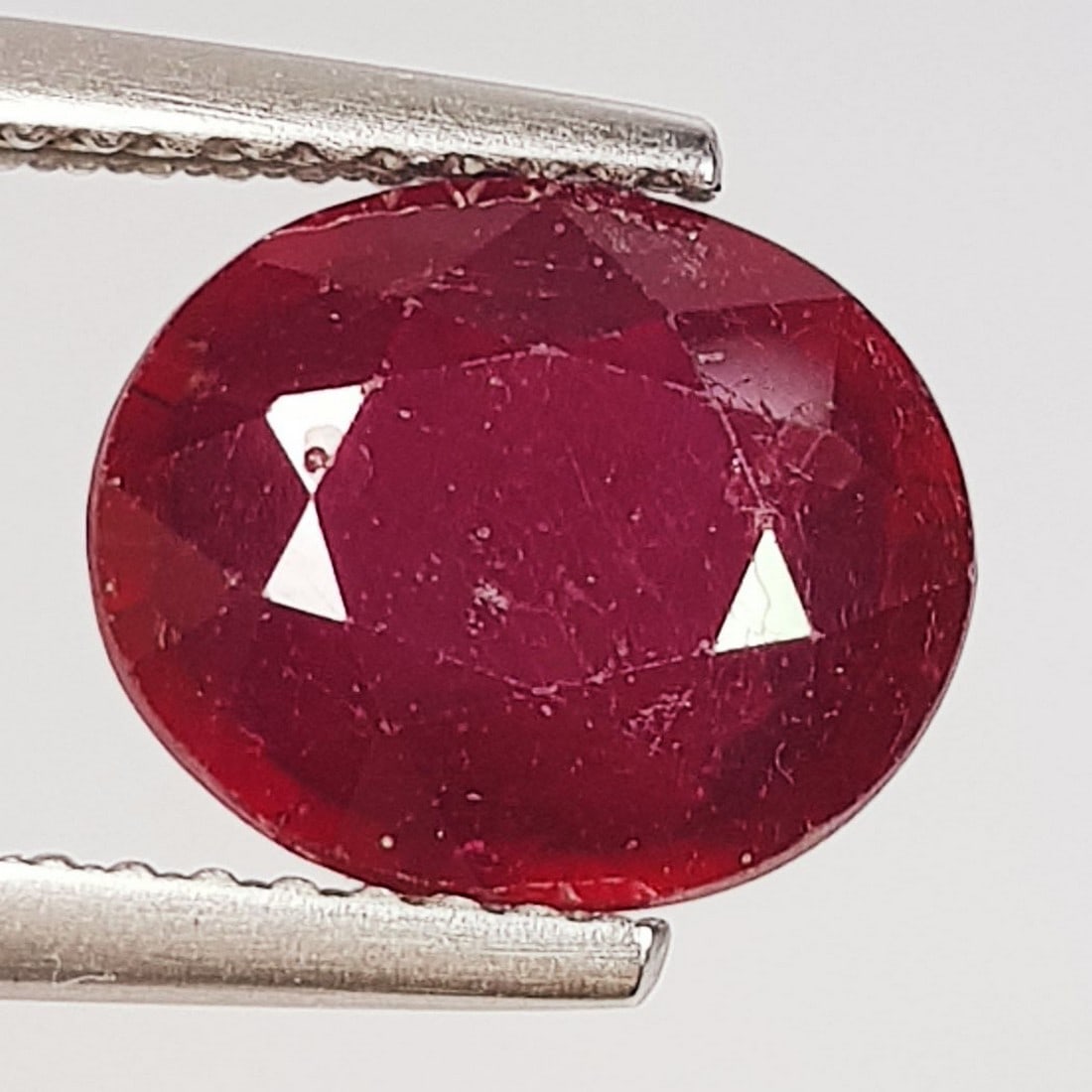 3.60 Ctz Top Quality Pinkish Red Natural Ruby (1 of 4)