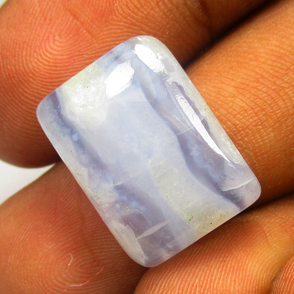 18.21 Ctw Natural Blue Lace Agate Octagon Cab: No Reserve! Title: 18.21 Ctw Natural Blue Lace Agate Octagon Cab Stone Clarity: Opaque Gemstone:Natural Lace Agate Carat Weights: 18.21 Size/Dimensions: 18.10 x 13.30 x 6.80 mm Additional Info:Excelle