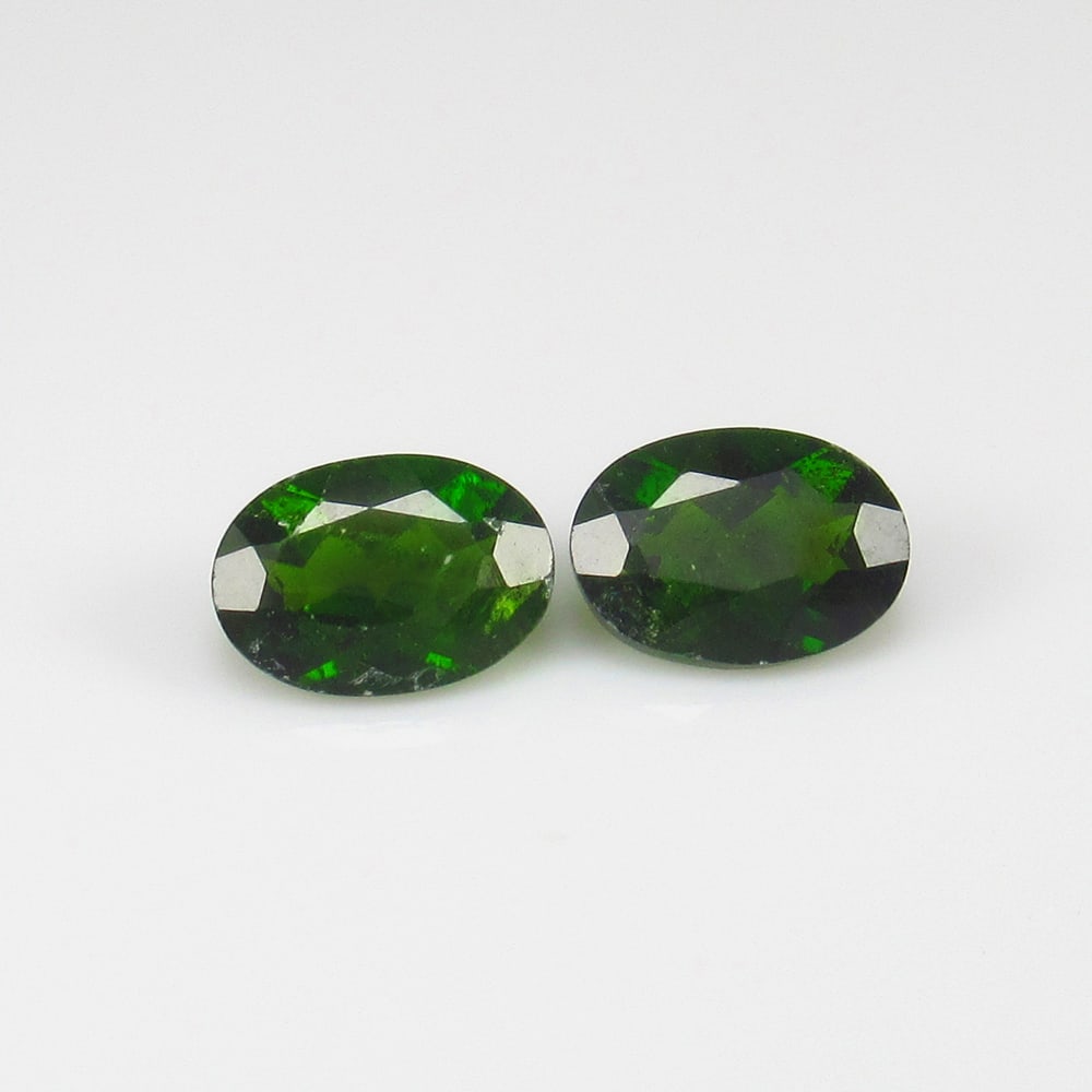 Natural Chrome Diopside PaIr - 1.78 Ct (1 of 2)