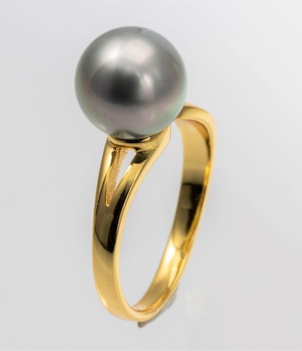 10x11mm Golden Green Tahitian Pearl - 925 Silver - Ring: Title: 10x11mm Golden Green Tahitian Pearl - 925 Silver - Ring Description: A gorgeous Tahitian pearl ring, notable for the colours of its beautiful Tahitian pearl and the clean lines of its solid sil