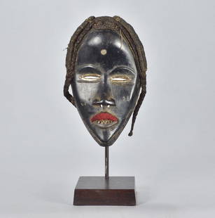 Superb Dan Yacouba Mask Iv Coast West Africa African Tribal Art 1807: IV. COAST Superb DAN Mask Great classic of African art. This beautiful mask has the particularity of having a red velvet glued on part of the face. The Dan or Yacouba, as they call themselves are a