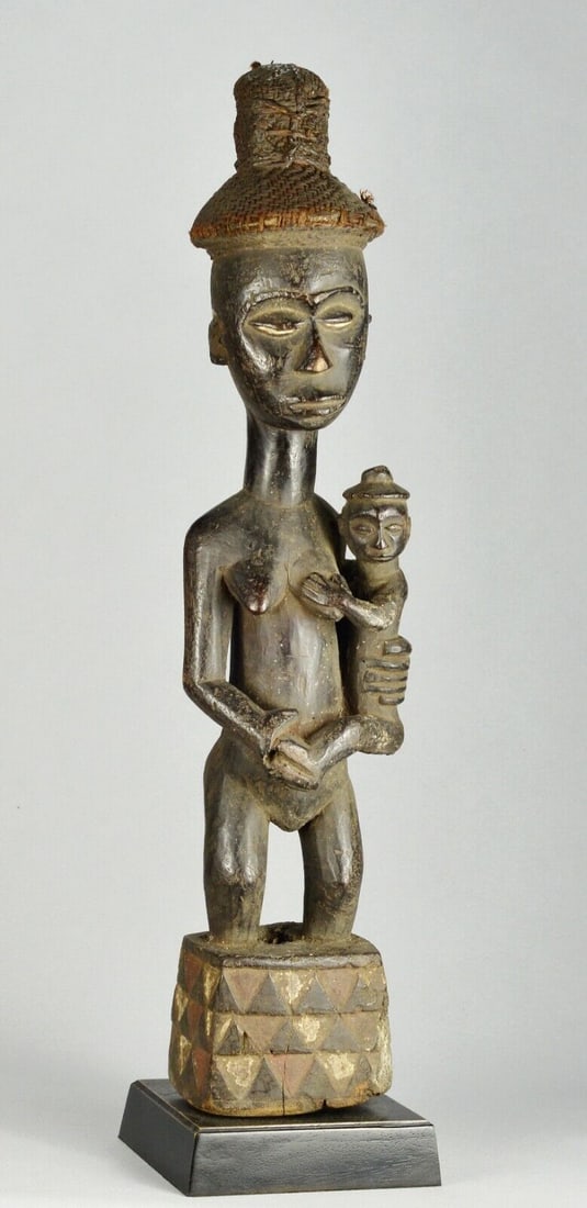 Beautiful PENDE maternity figure statue Congo DRC African Tribal Art 1496 (1 of 12)