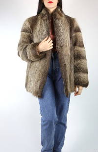 BLONDE NUTRIA FUR JACKET US16 ,EU L: Title: BLONDE NUTRIA FUR JACKET US16 ,EU L Dimension: Approximate size- US16 ,Size L : Important details: Length: 75cm/29.53in -Shoulders width:45cm/17.72in -Sleeve Length:65cm/25.59in -Bust size ( pi