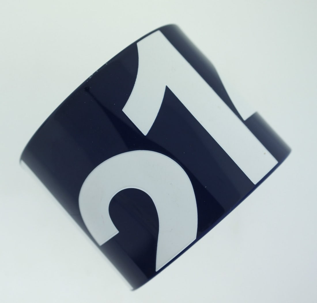 EXTRAVAGANT! LACOSTE BLUE PLASTIC MODERN STYLISH LOUD BANGLE BRACELET LACOSTE: N-TO CHIC EXTRAVAGANT SUPER STYLISH CUFF/BANGLE/BRACELET LACOSTE A perfect gift for a stylish woman with a great taste who loves bold and unique jewelry! Now you have a chance to purchase it at a frac