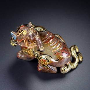 Old Chinese Gilt Gold Hetian Jade Elephant Statue: Title: Old Chinese Gilt Gold Hetian Jade Elephant StatueDate/Period: After1720Origin: ChineseDimension: 130x105x65(mm) 5.12x4.13x2.56(inches) Weight 1.40 lbs/634g Materials: Hetian Jade Reserve: