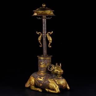 Chinese Gilt Gold Bronze Sheep Brush Pen Shelf: Title: Chinese Gilt Gold Bronze Sheep Brush Pen ShelfDate/Period: After1750Origin: ChineseDimension: 410x220(mm) 16.14x8.66(inches) Weight 3.72 lbs/1688g Materials: Gilt Gold Bronze Reserve: