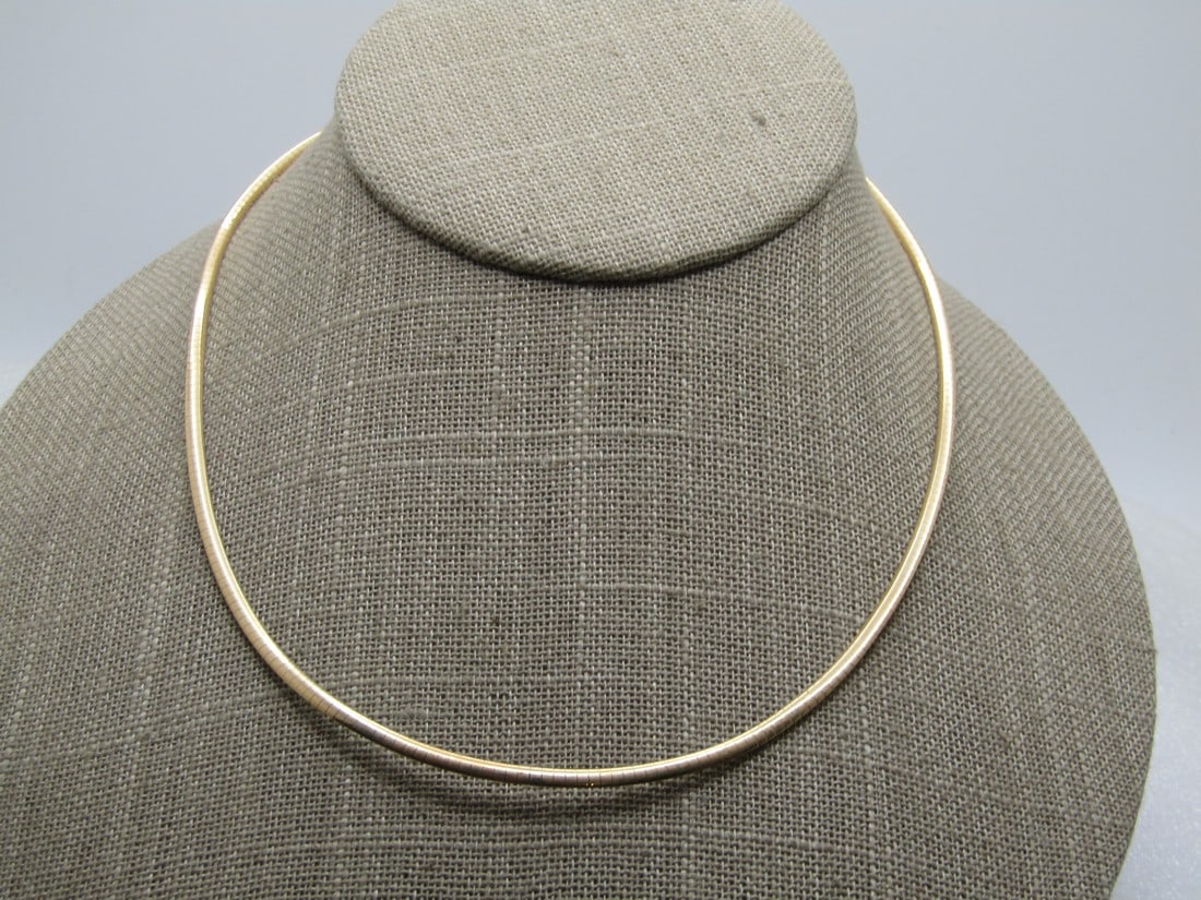 Vintage 14kt Reversible Omega Necklace 16