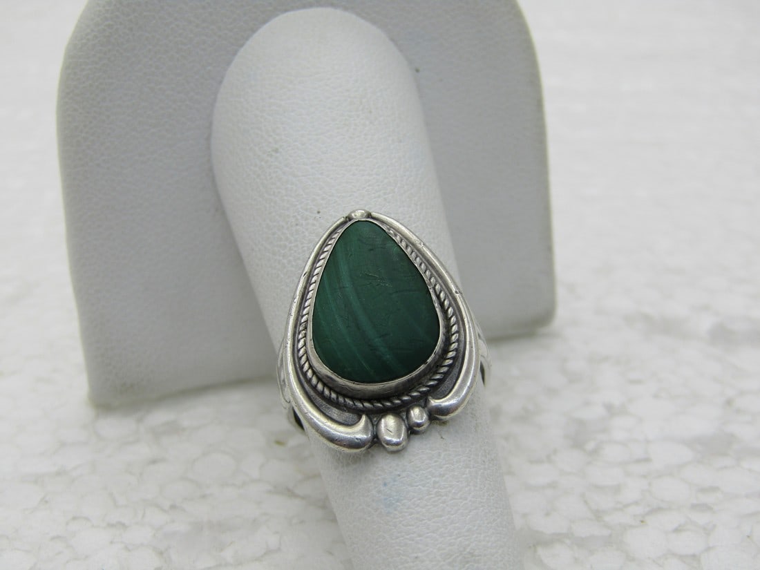 Vintage Southwestern Sterling Malachite Ring 6.5. Bell Trading (1 of 7)