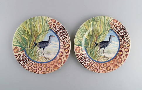 Gien, France. Two Savane porcelain plates with hand-painted exotic birds. Late 20th century.: Gien, France. Two Savane porcelain plates with hand-painted exotic birds. Late 20th century. Diameter: 22 cm. In excellent condition. Stamped. Reserve: $252.00 Shipping:Domestic: Shipping rates are