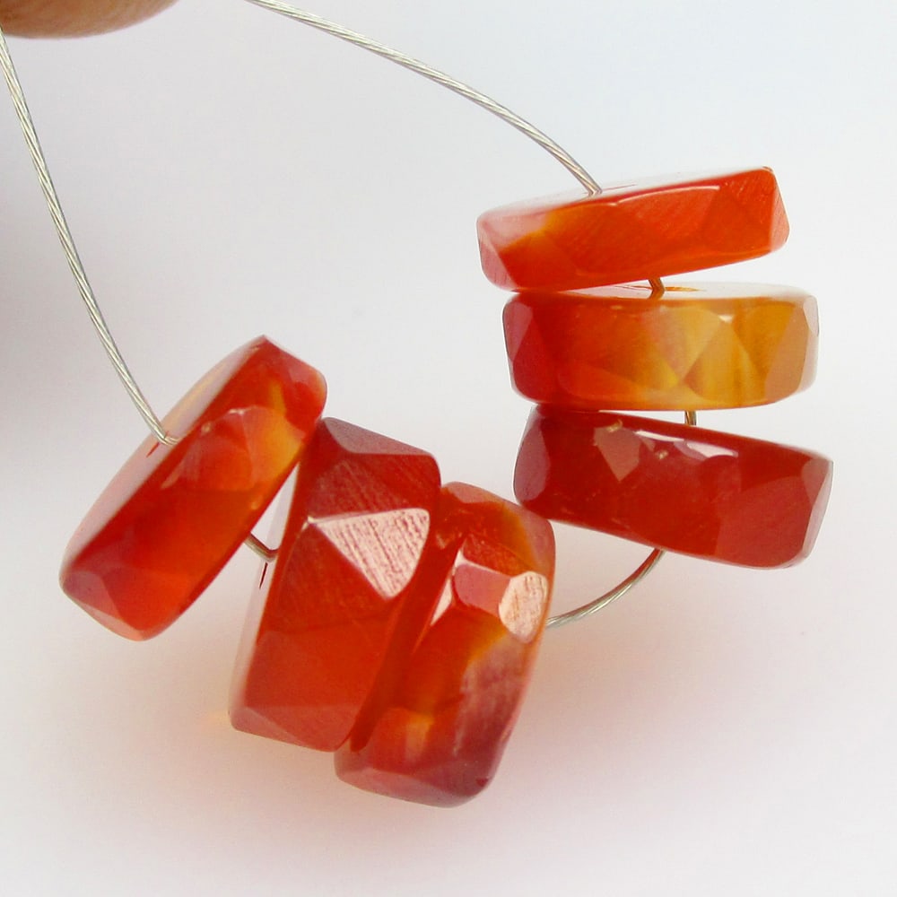 11.26 Ctw Natural 6 Drilled Orange Carnelian Round Beads: No Reserve! Title: 11.26 Ctw Natural 6 Drilled Orange Carnelian Round Beads Stone Clarity: Semi-Transparent Gemstone:Natural Carnelian Beads Carat Weights: 11.26 Size/Dimensions: 8.10 - 8.40 mm / 6 Pc