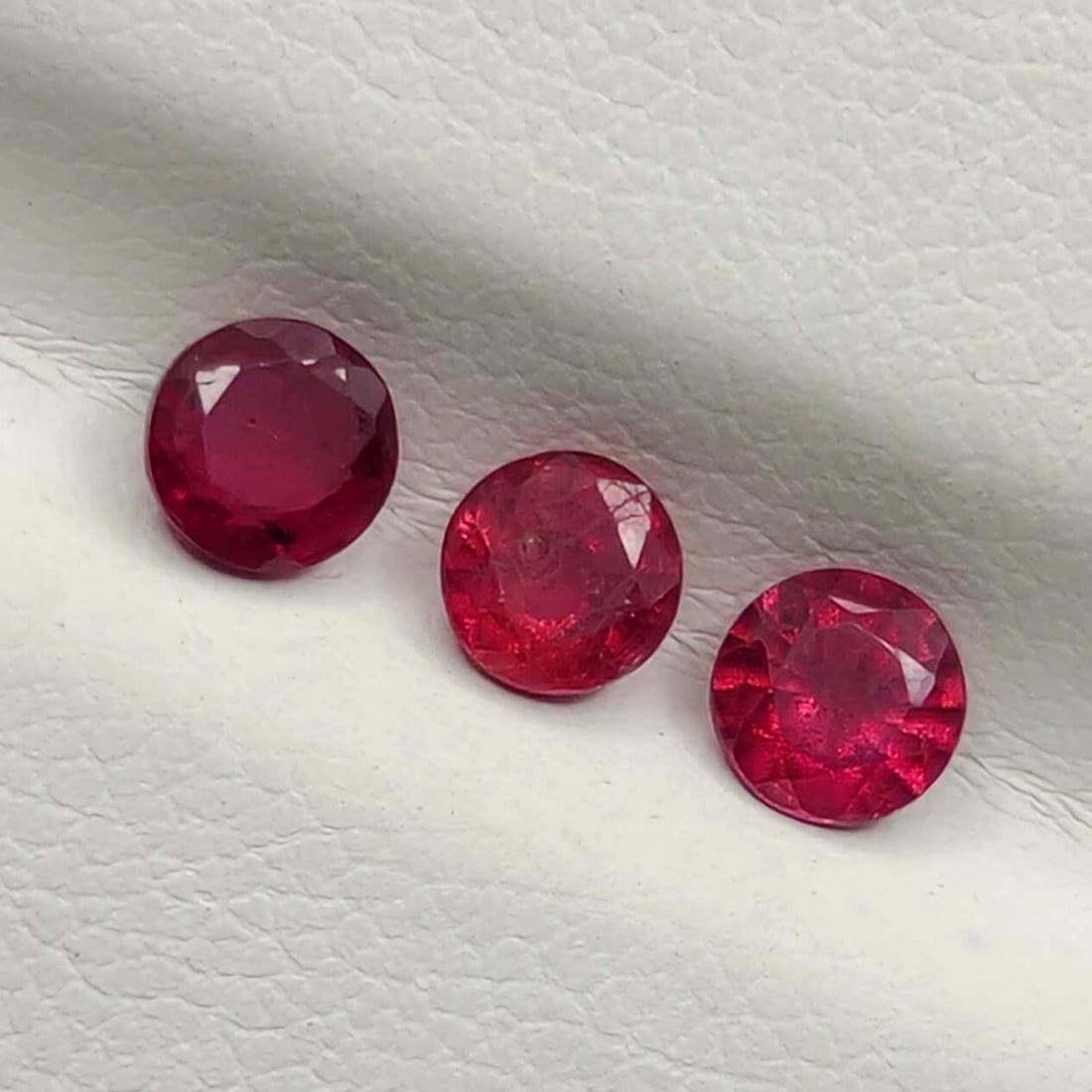 1 Ct Natural Red Ruby Lot (1 of 1)