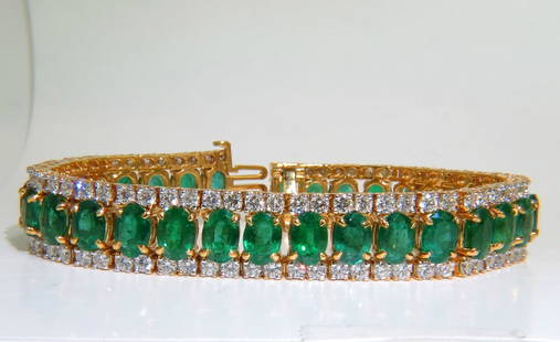 27.65CT NATURAL GREEN EMERALD DIAMOND BRACELET F/VS 14KT MULTIROW+: Glamour revisited. 3 Rows of Elite Luxury 21.00ct. Natural Fine Green Emeralds Clean Clarity Vivid green Supreme sheen All of Zambian Origin 6.65ct. Diamonds Rounds & full cuts F/G-color, Vs-2