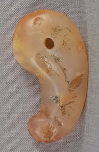 Japanese Neolithic agate MAGATAMA bead: Japanese Neolithic period magatama bead made out of agate. Magatama are curved beads which first appeared in Japan during the Jomon period (circa 1000 BCE), and in Korea during the Prehistoric period,