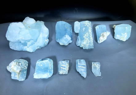 Natural Blue Colour Aquamarine Crystals Parcel, Aquamarine Lot, Aquamarine from Nagar Mine Skardu: Materials: Gem type: Aquamarine Natural Blue Colour Aquamarine Crystals Parcel, Aquamarine Lot, Aquamarine from Nagar Mine Skardu Pakistan Weight : 1358 gram Origin : Nagar Mine Skardu Pakistan Treatm