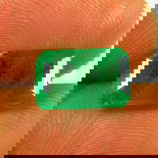 Natural Emerald - 3.60 Ct: Title: Origin: 0010a00001e64zK Weight: Too Nice Gems Size/Dimension: 50 Additional Information: Natural Emerald - 3.60 Ct Reserve: $640.00 Shipping: Domestic: Flat-rate of $7.00 to anywhere within the